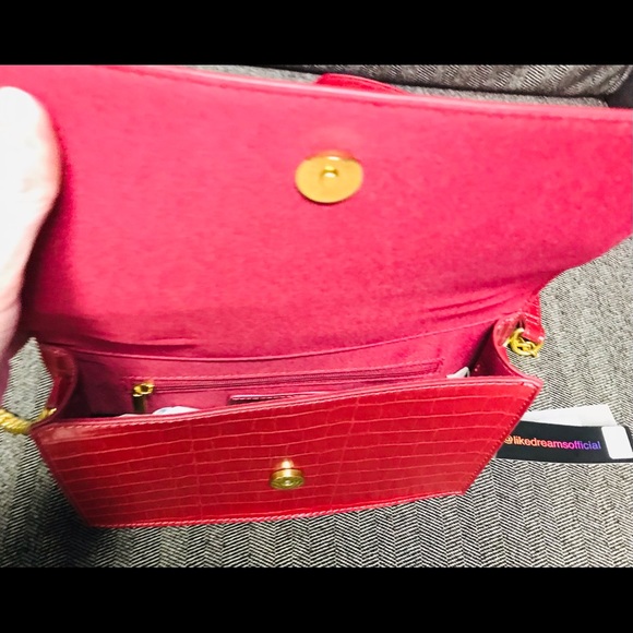 Like Dreams Crossbody Purse - Picture 3 of 3